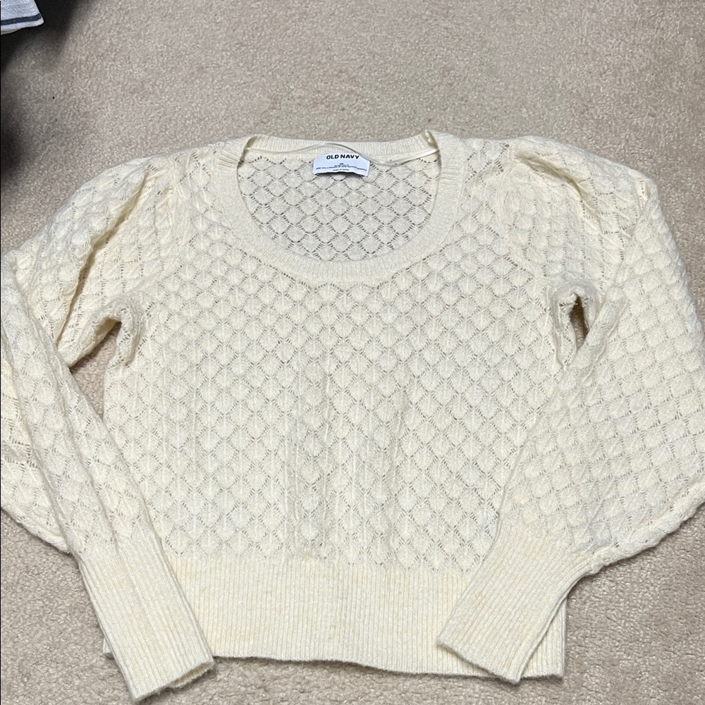 Old Navy Cream Cable Knit Scoop Neck Sweater